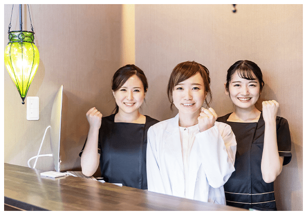 山野愛子どろんこ美容三木店の受付